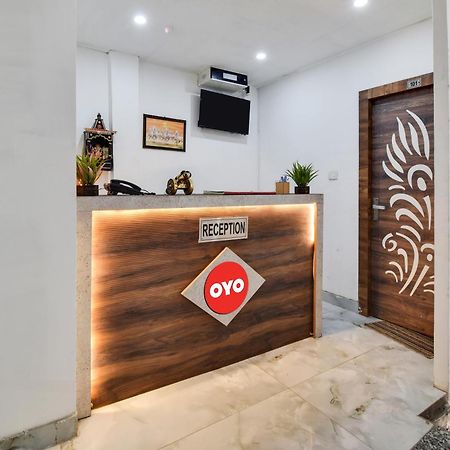 Hotel O Golden King Guest House New Delhi Buitenkant foto