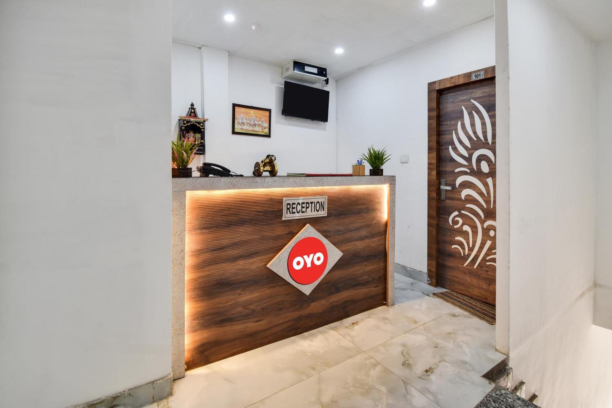 Hotel O Golden King Guest House New Delhi Buitenkant foto